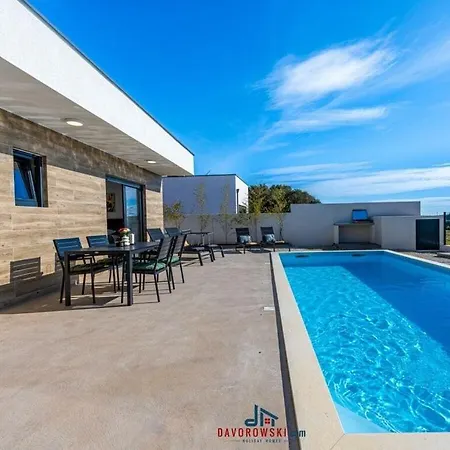 Vila Aura Comfortable
